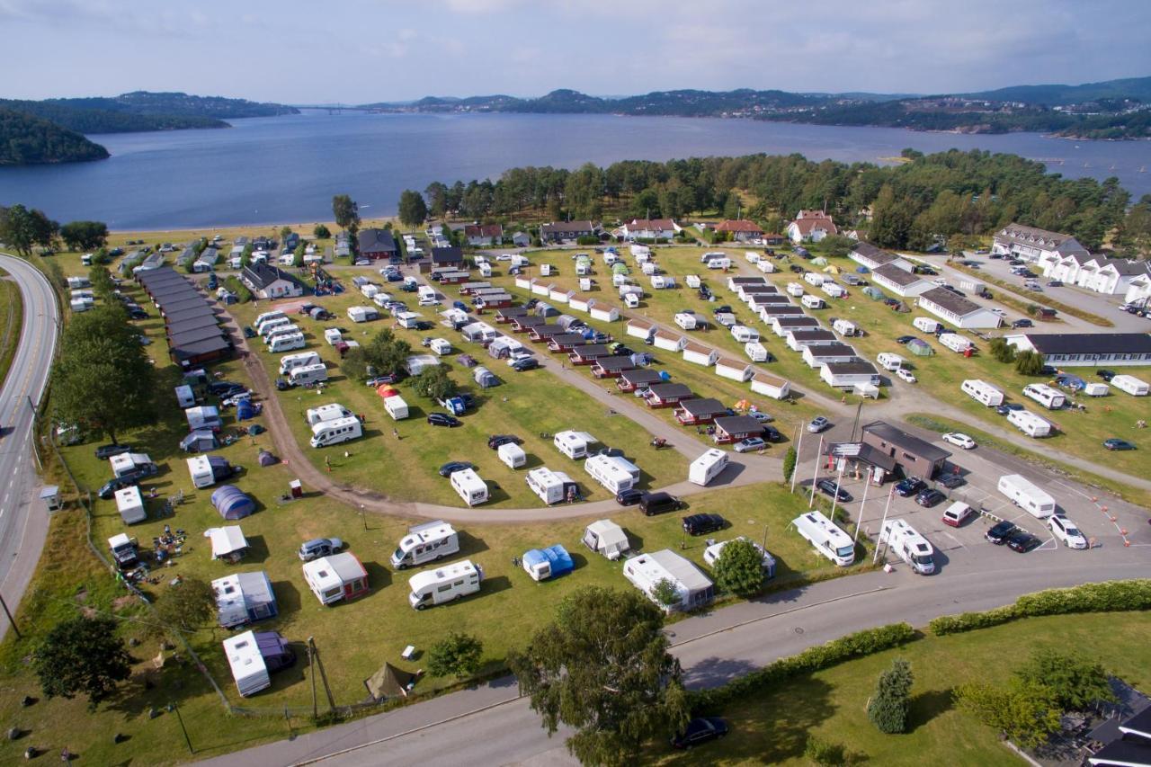 Hamre Familiecamping Hotel Kristiansand Bagian luar foto